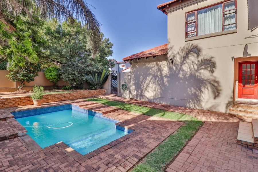 3 Bedroom Property for Sale in Wilgeheuwel Gauteng