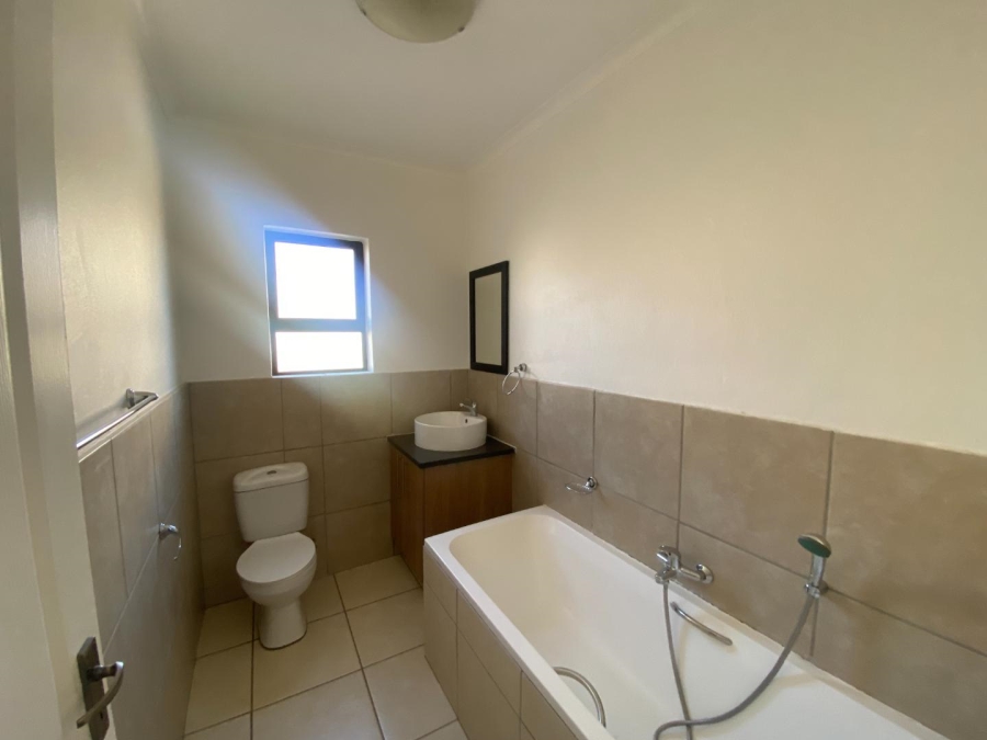 2 Bedroom Property for Sale in Ruimsig A H Gauteng