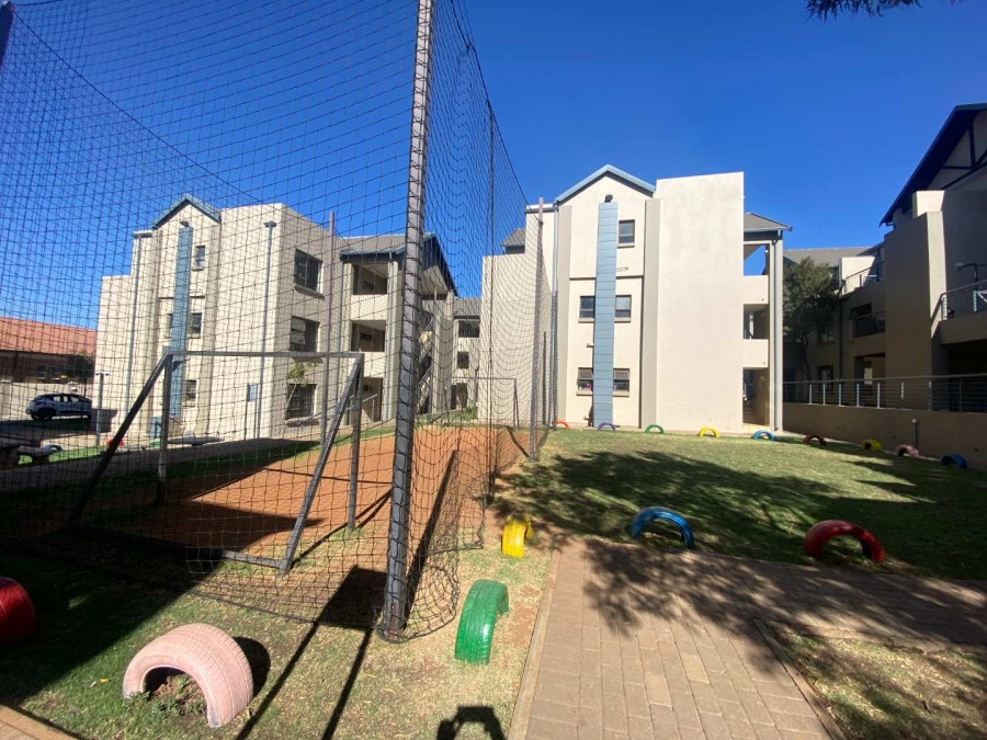 2 Bedroom Property for Sale in Ruimsig A H Gauteng