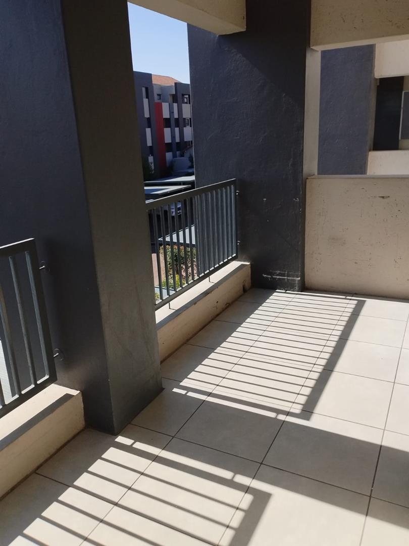 To Let 2 Bedroom Property for Rent in Beverley Gauteng