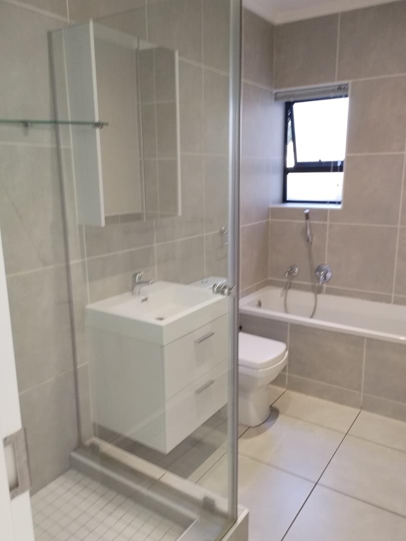 To Let 2 Bedroom Property for Rent in Beverley Gauteng