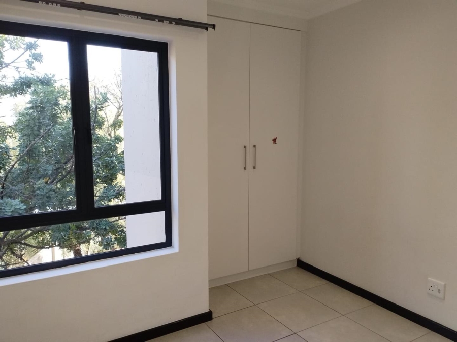 To Let 2 Bedroom Property for Rent in Beverley Gauteng