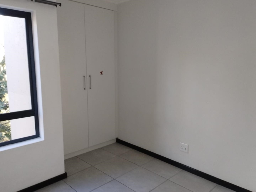 To Let 2 Bedroom Property for Rent in Beverley Gauteng