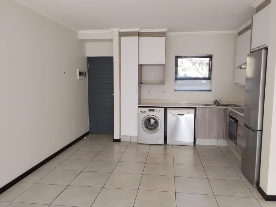 To Let 2 Bedroom Property for Rent in Beverley Gauteng