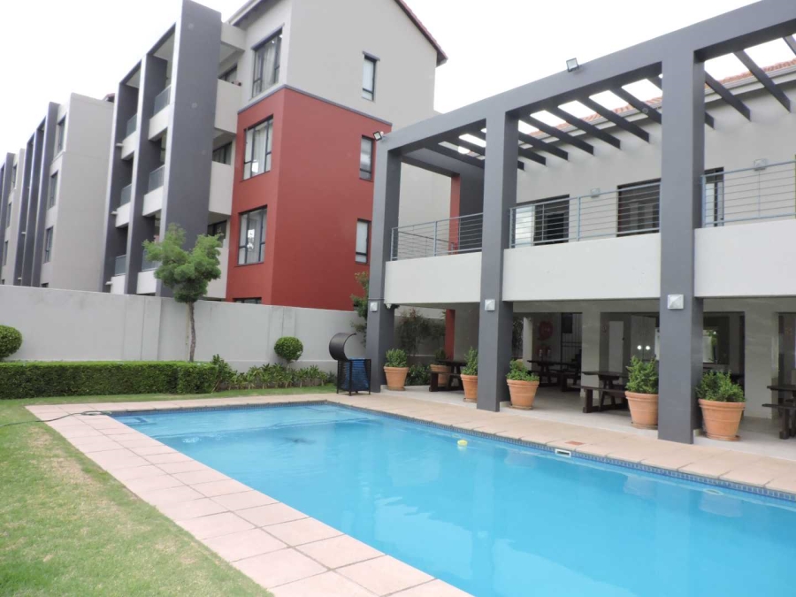 To Let 2 Bedroom Property for Rent in Beverley Gauteng