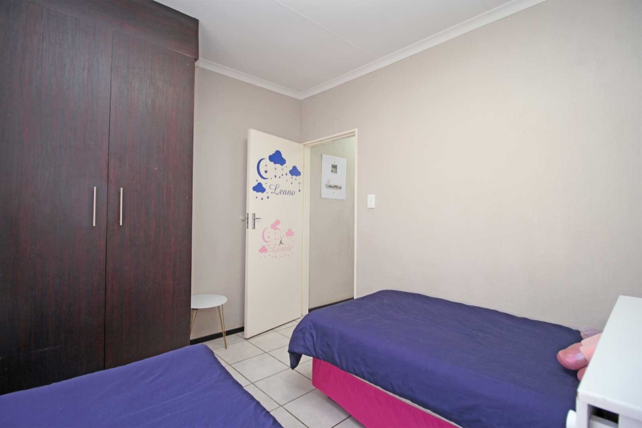 2 Bedroom Property for Sale in Wilgeheuwel Gauteng