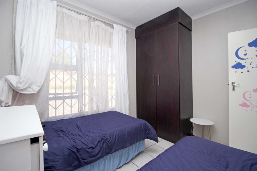 2 Bedroom Property for Sale in Wilgeheuwel Gauteng