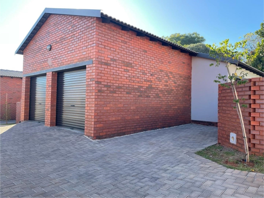 2 Bedroom Property for Sale in Amandasig Gauteng