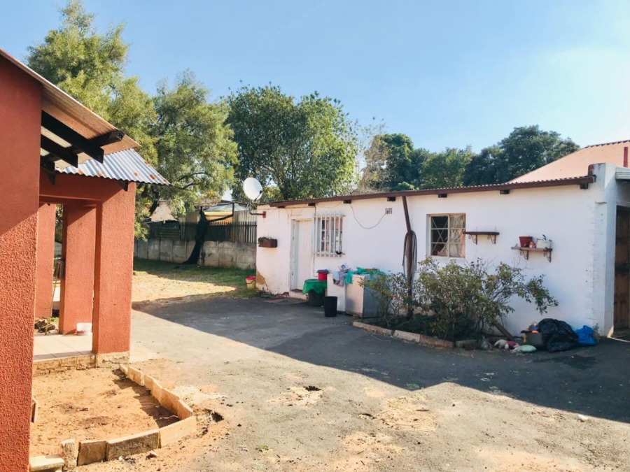 3 Bedroom Property for Sale in Klippoortje Gauteng