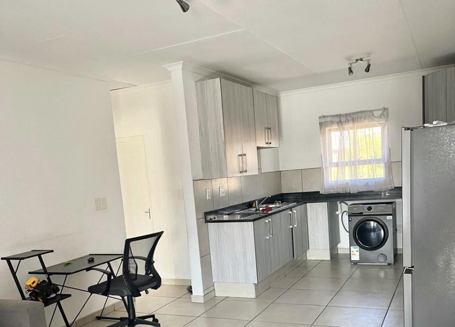 2 Bedroom Property for Sale in Ravenswood Gauteng