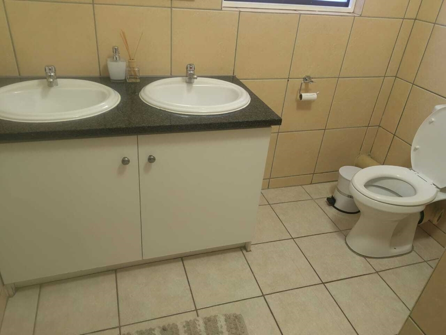 2 Bedroom Property for Sale in Northgate Gauteng