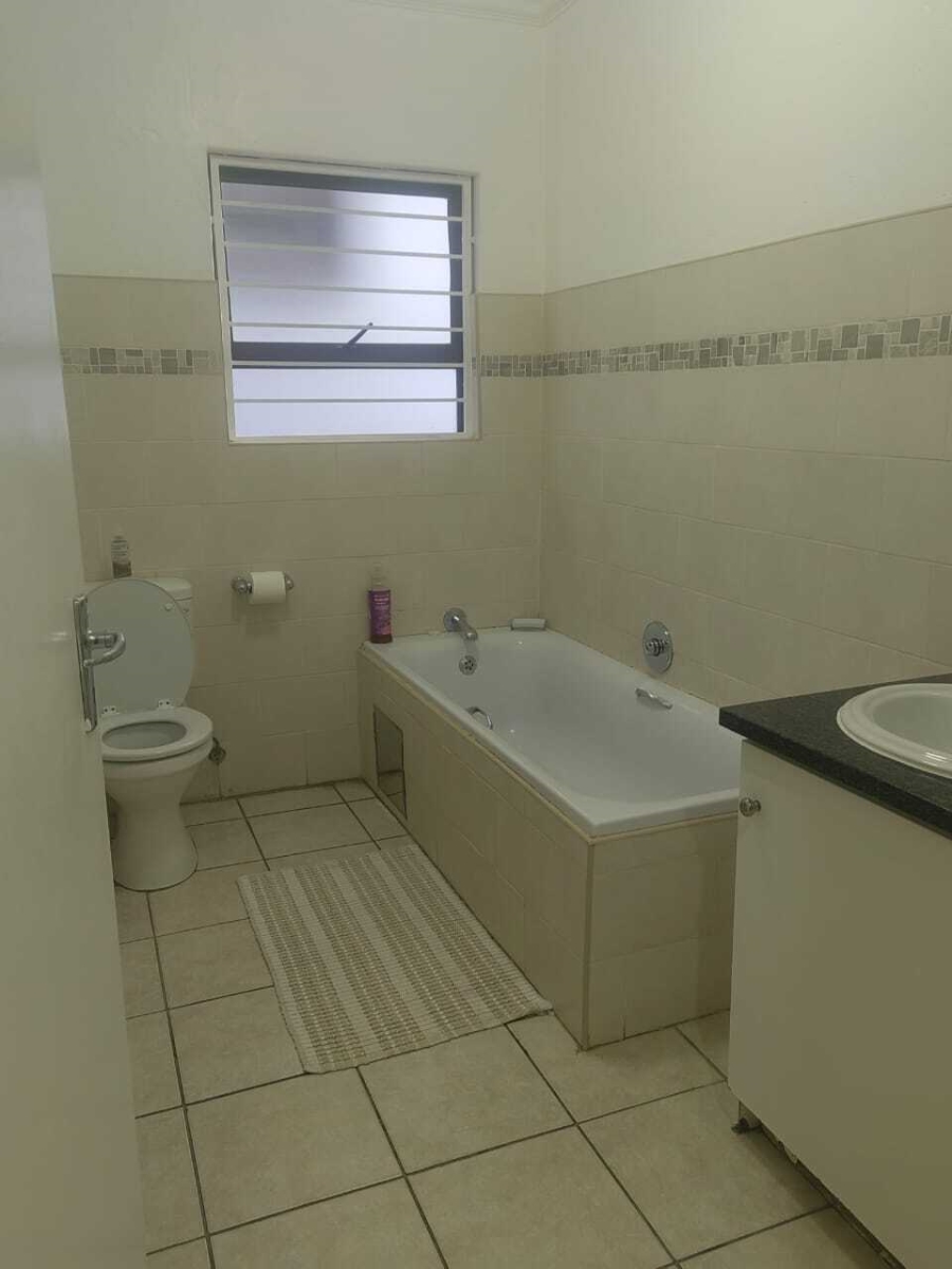 2 Bedroom Property for Sale in Northgate Gauteng