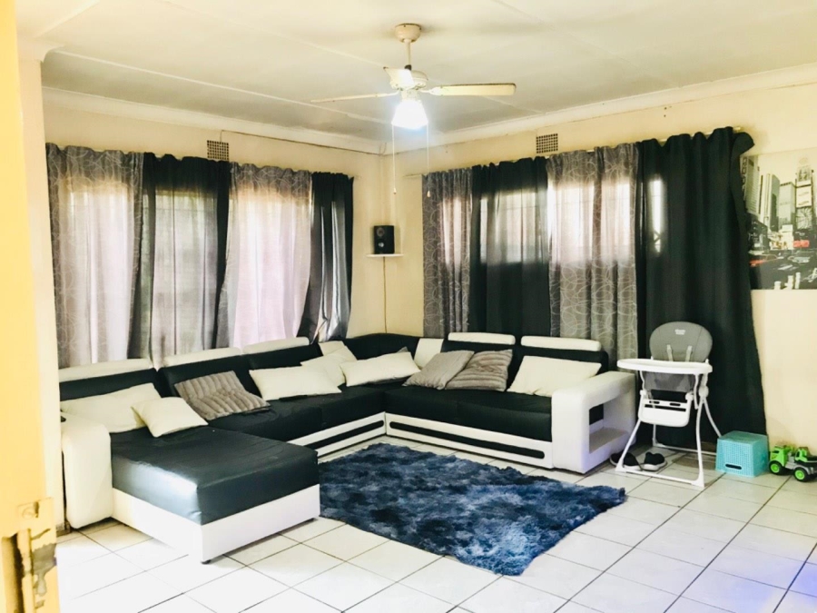 3 Bedroom Property for Sale in Klippoortje Gauteng