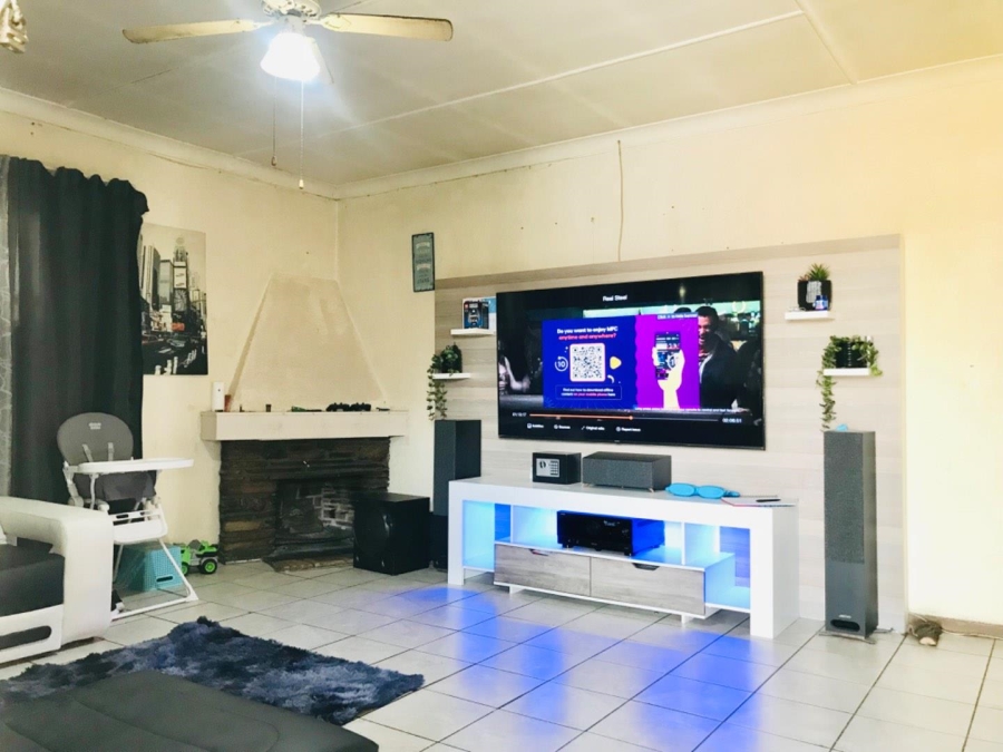 3 Bedroom Property for Sale in Klippoortje Gauteng