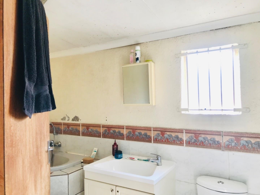 3 Bedroom Property for Sale in Klippoortje Gauteng