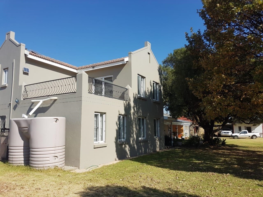 5 Bedroom Property for Sale in Randvaal Gauteng