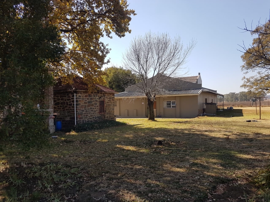 5 Bedroom Property for Sale in Randvaal Gauteng