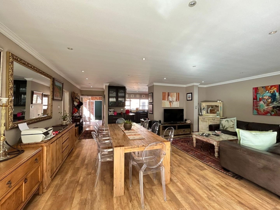 3 Bedroom Property for Sale in Lakefield Gauteng