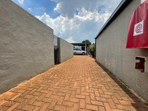 To Let 3 Bedroom Property for Rent in Birch Acres Gauteng