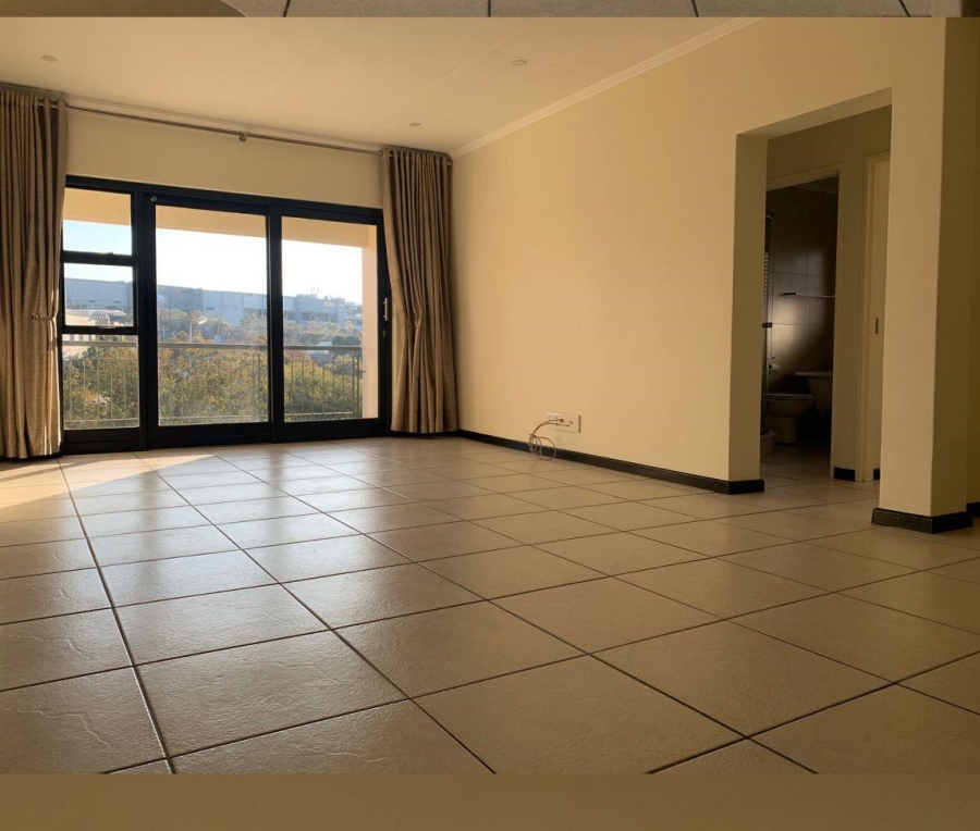 To Let 2 Bedroom Property for Rent in Greenstone Hill Gauteng