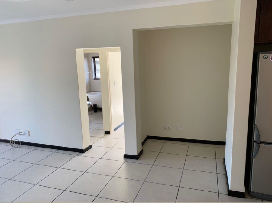 To Let 2 Bedroom Property for Rent in Greenstone Hill Gauteng