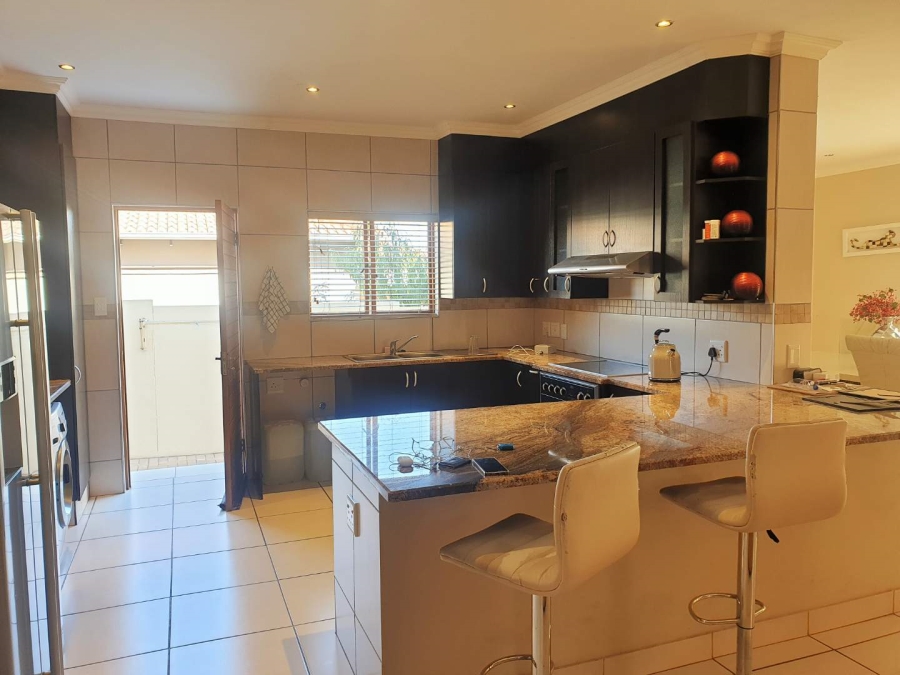 3 Bedroom Property for Sale in Strubensvallei Gauteng