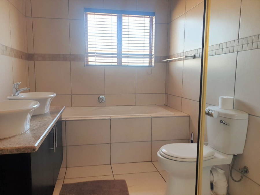 3 Bedroom Property for Sale in Strubensvallei Gauteng