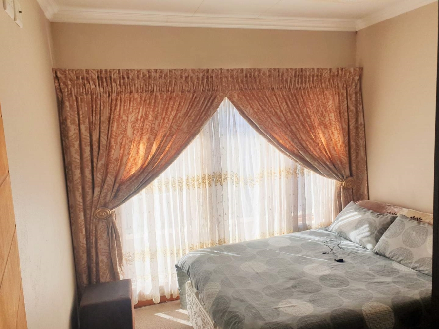 3 Bedroom Property for Sale in Strubensvallei Gauteng