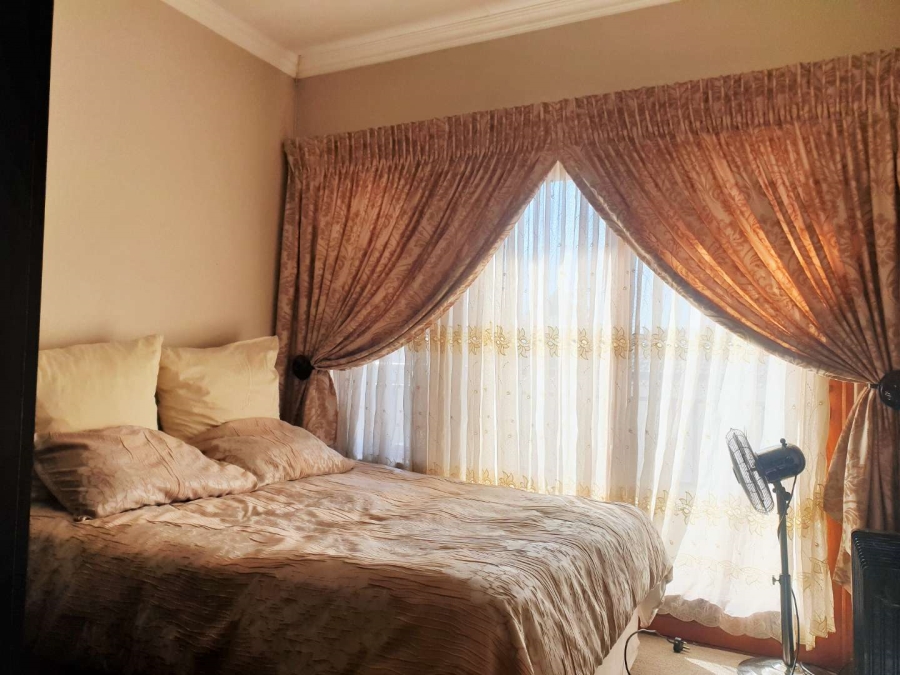 3 Bedroom Property for Sale in Strubensvallei Gauteng