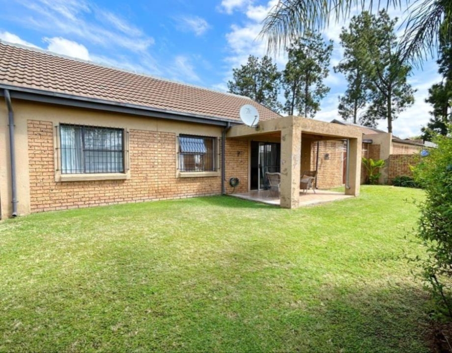 2 Bedroom Property for Sale in Equestria Gauteng