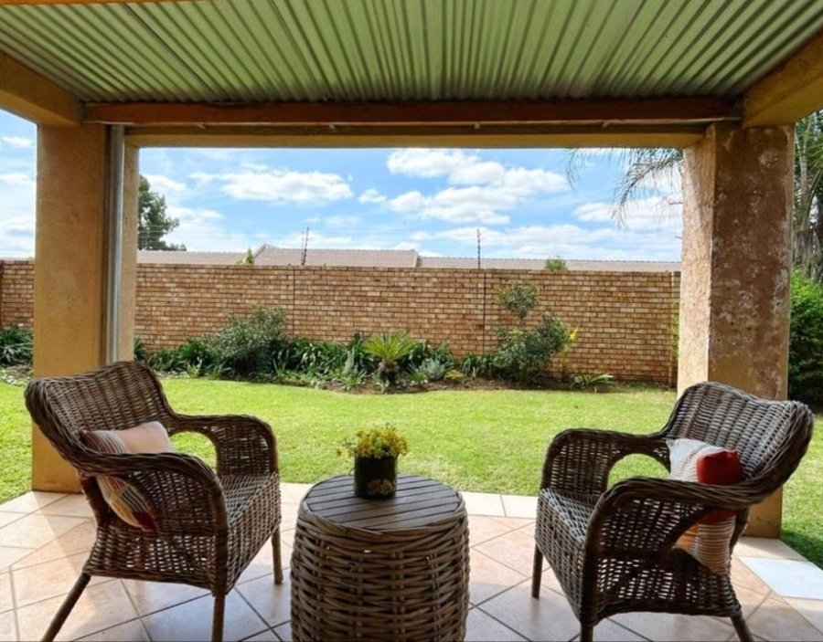 2 Bedroom Property for Sale in Equestria Gauteng