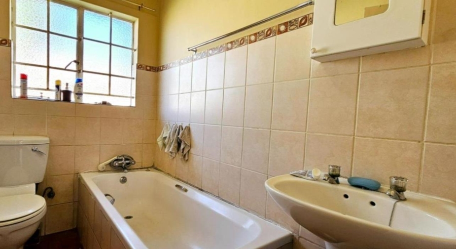 3 Bedroom Property for Sale in Equestria Gauteng