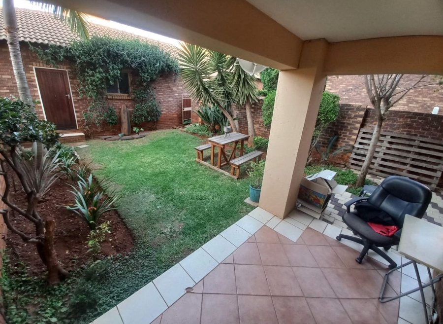 2 Bedroom Property for Sale in Boardwalk Villas Gauteng