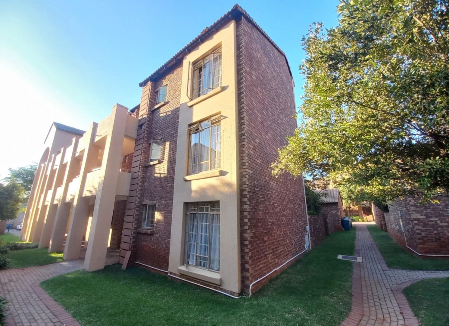 2 Bedroom Property for Sale in Boardwalk Villas Gauteng