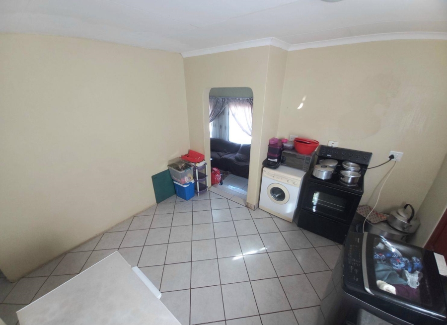 6 Bedroom Property for Sale in Atteridgeville Gauteng