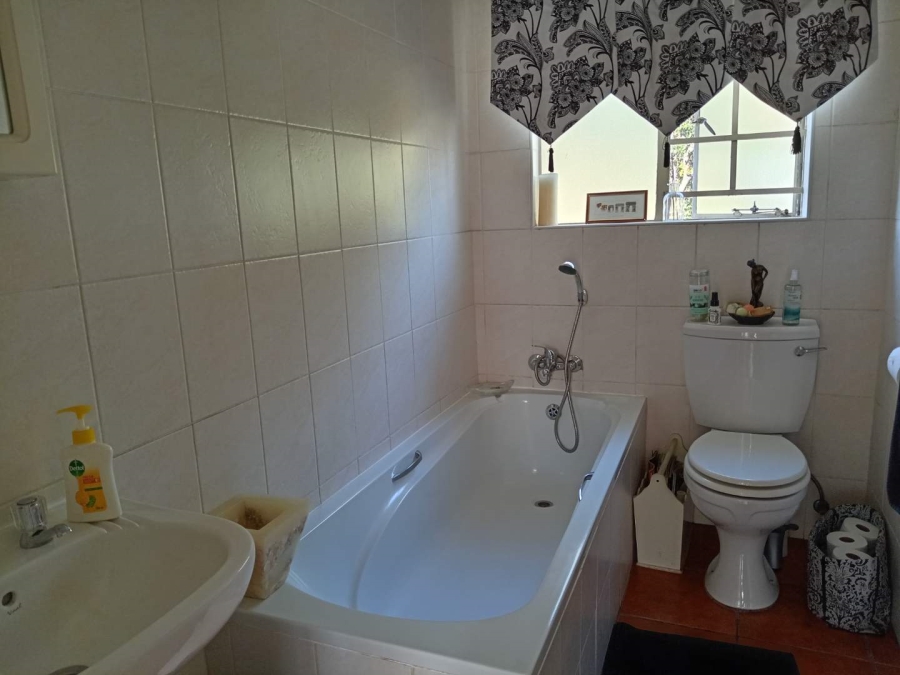 2 Bedroom Property for Sale in Willow Park Manor Gauteng