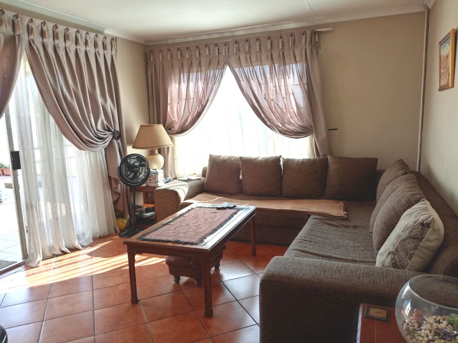 2 Bedroom Property for Sale in Willow Park Manor Gauteng