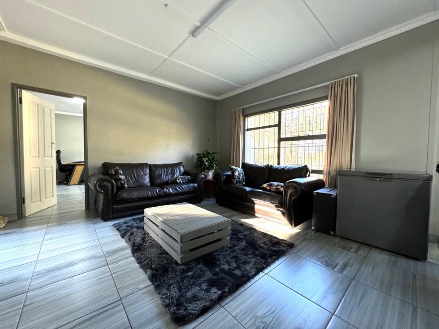 3 Bedroom Property for Sale in Bashewa Gauteng