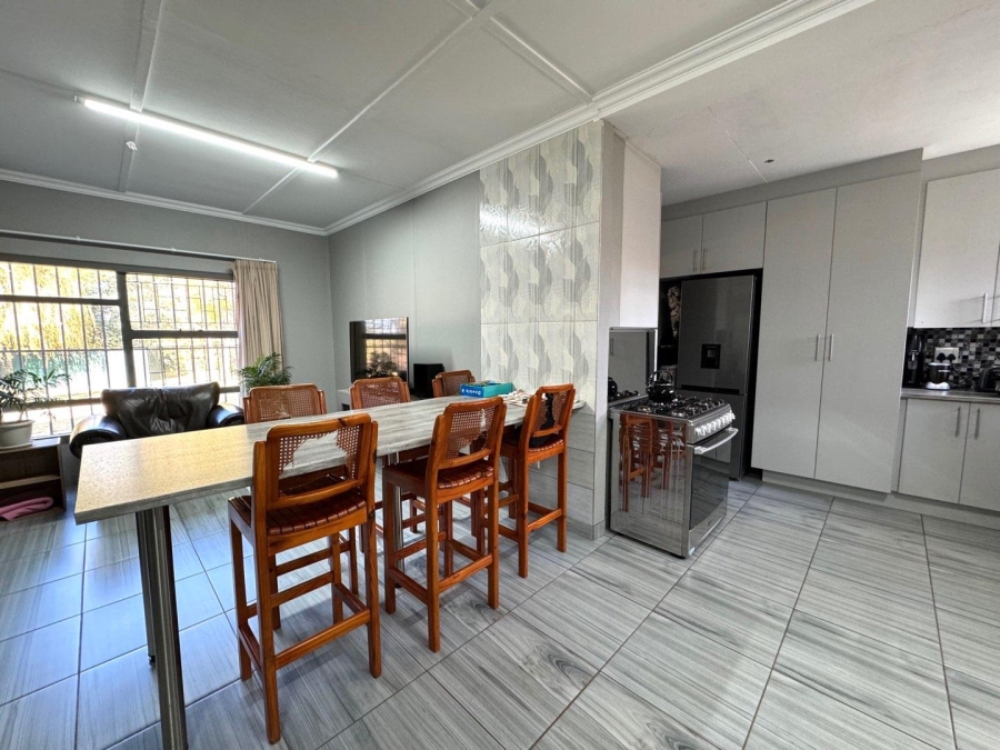 3 Bedroom Property for Sale in Bashewa Gauteng