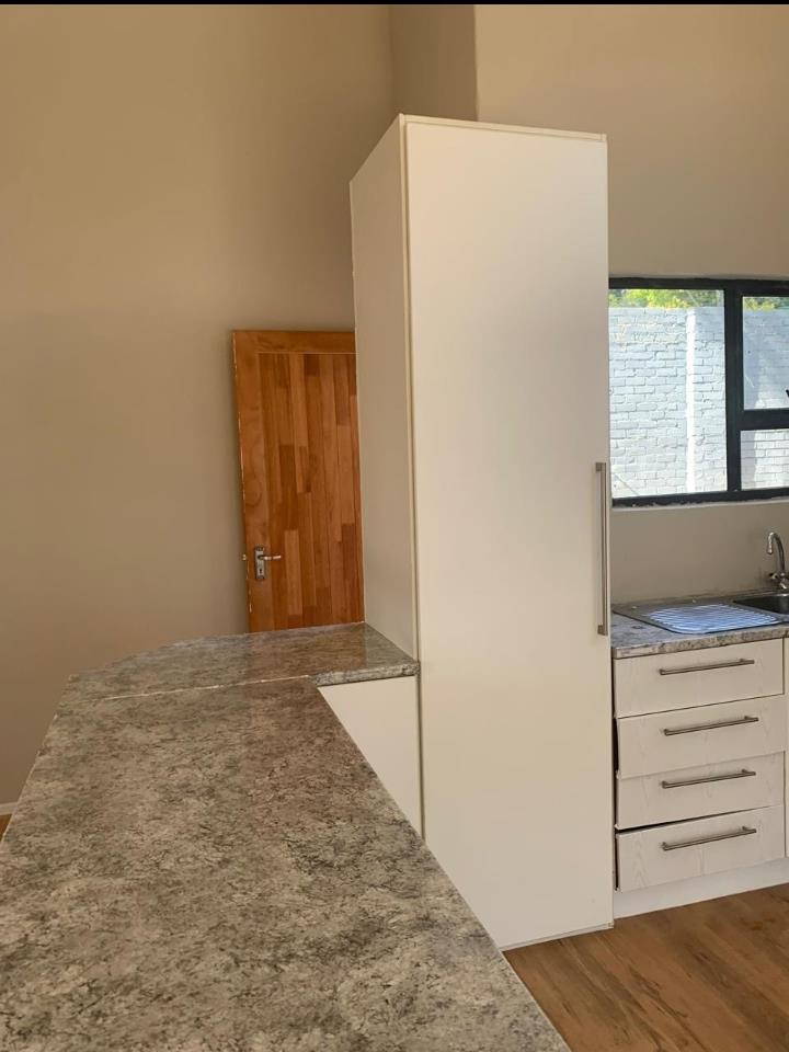 To Let 2 Bedroom Property for Rent in Norwood Gauteng