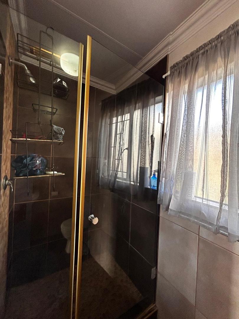 2 Bedroom Property for Sale in Greenstone Hill Gauteng