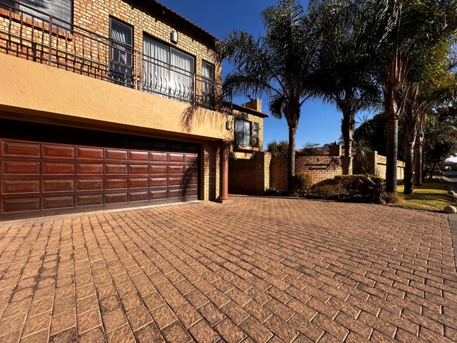 4 Bedroom Property for Sale in Meyersdal Gauteng