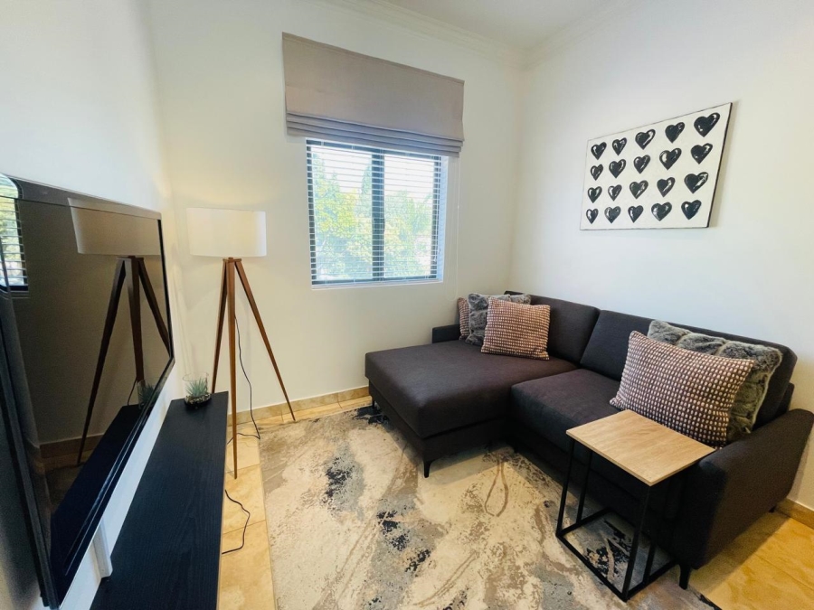 To Let 1 Bedroom Property for Rent in Khyber Rock Gauteng
