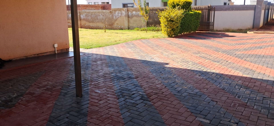 3 Bedroom Property for Sale in The Orchards Gauteng