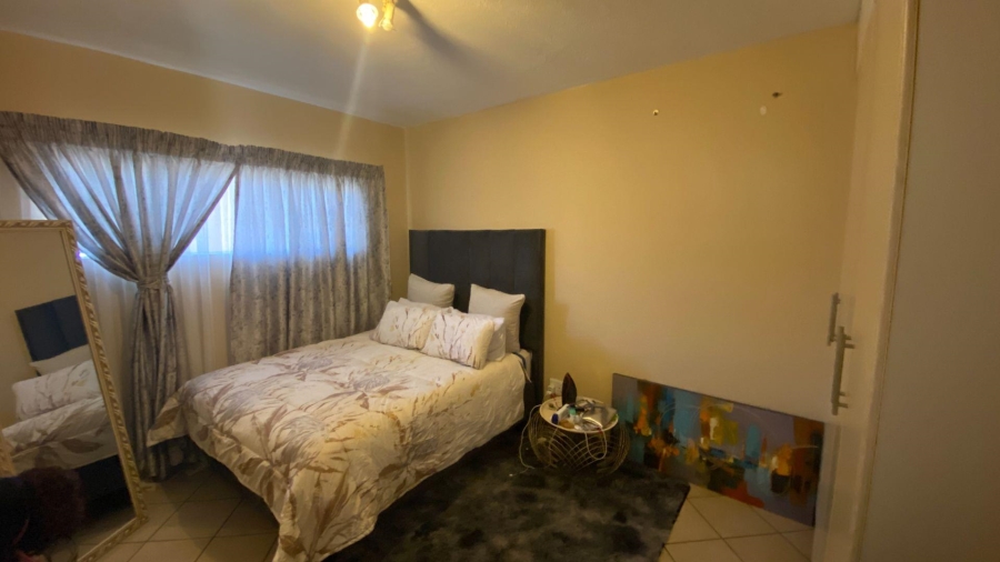 1 Bedroom Property for Sale in Erand Gardens Gauteng