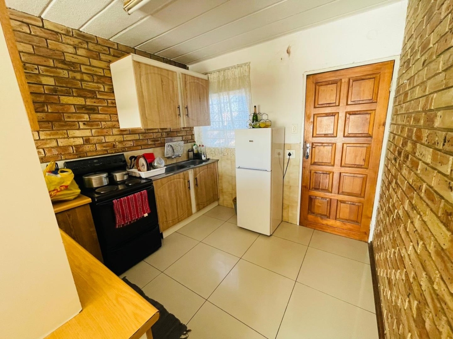 2 Bedroom Property for Sale in Boltonia Gauteng