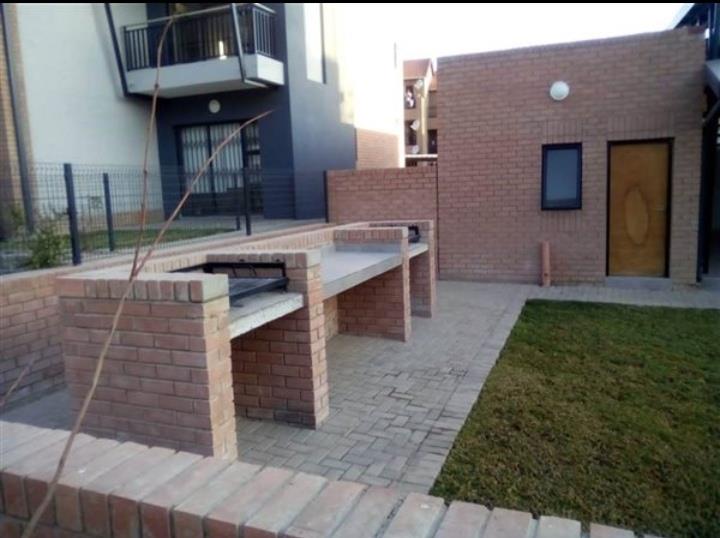 To Let 2 Bedroom Property for Rent in Vorna Valley Gauteng