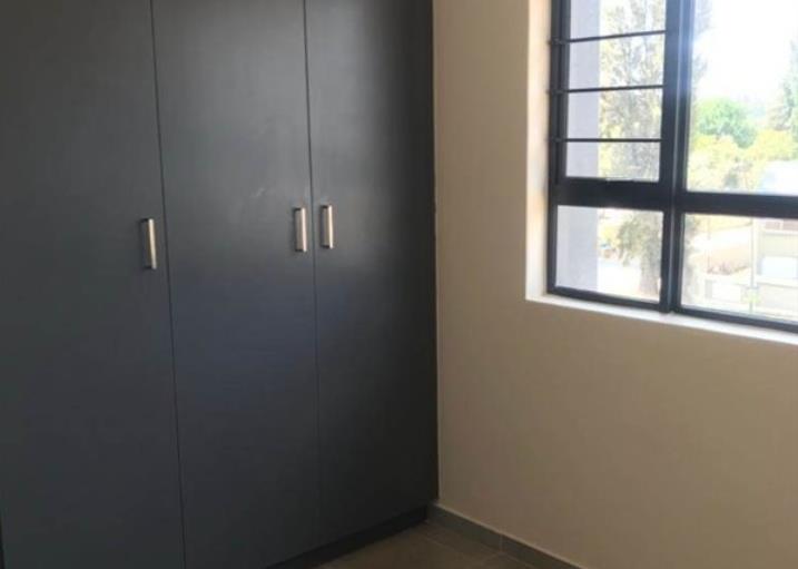 To Let 2 Bedroom Property for Rent in Vorna Valley Gauteng