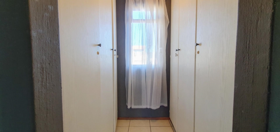 2 Bedroom Property for Sale in Northwold Gauteng