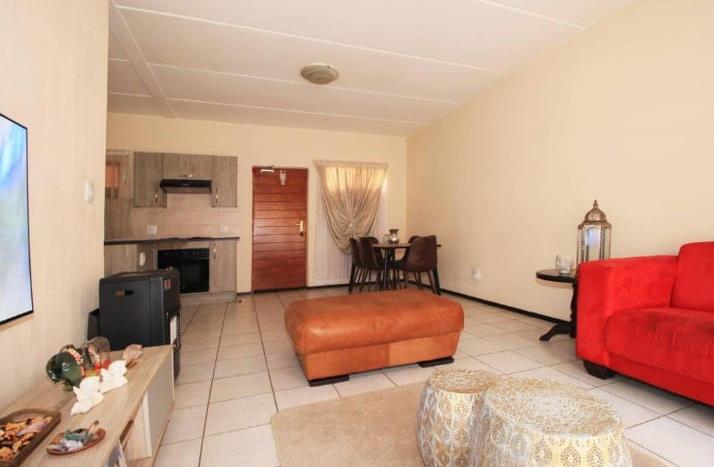 2 Bedroom Property for Sale in Randburg Gauteng